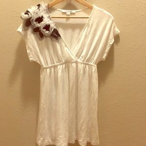 White flowy forever 21 shirt